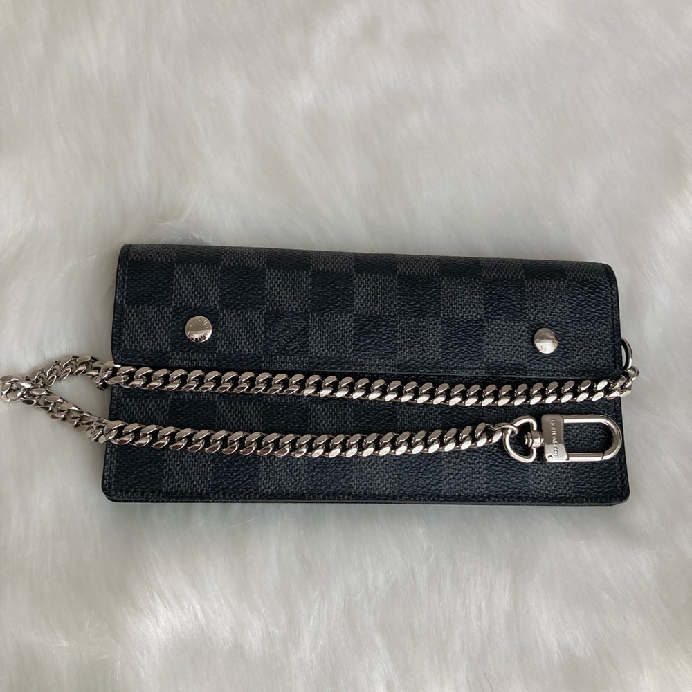 Chain Wallet amazing Condition. - Picture 5 of 15